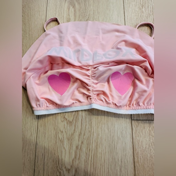 👙 WILDFOX Light Pink Bikini Ruffle Top W/ Hearts) Medium 🩷 - Picture 5 of 7